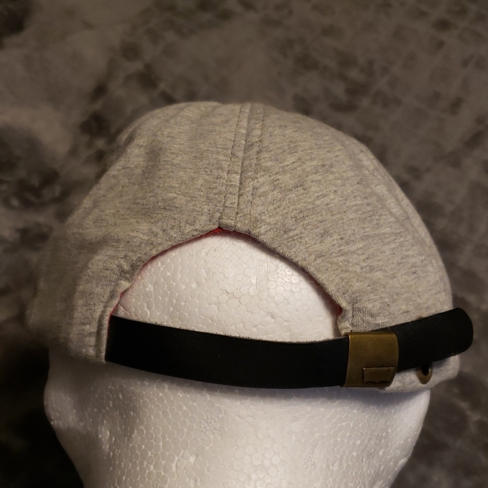Levi's hat - Picture 3 of 5